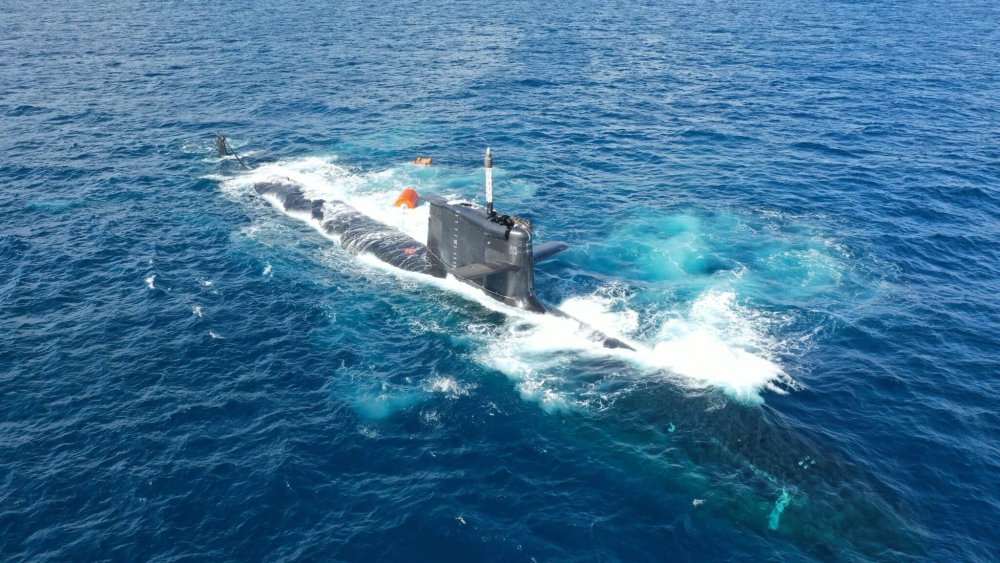 Das neue spanische U-Boot Isaac Peral ist zum ersten Mal bis zu einer maximalen Tiefe von 460 Metern getaucht Das neue spanische U-Boot Isaac Peral ist zum ersten Mal bis zu einer maximalen Tiefe von 460 Metern getaucht