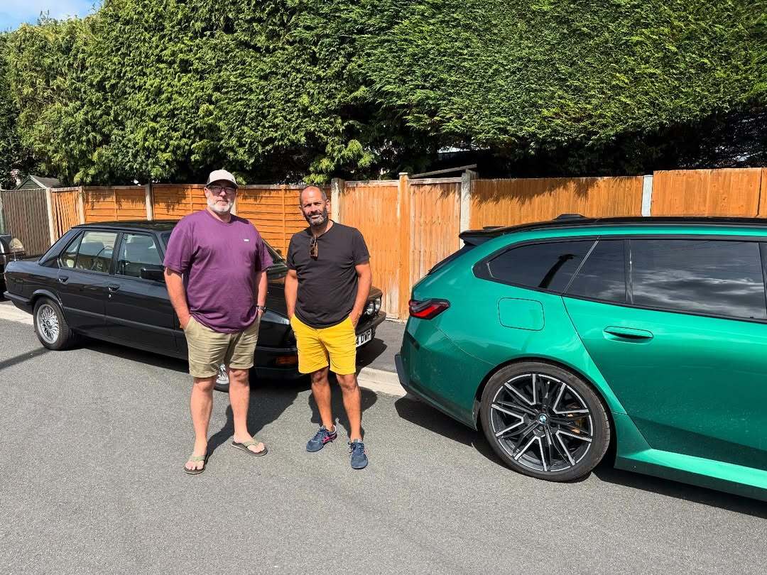 Chris Harris (rechts) und sein Abonnent Lee Chris Harris (rechts) und sein Abonnent Lee