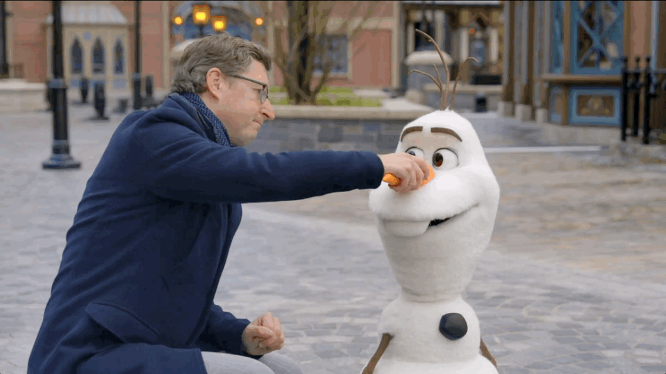 Animatronic Olaf in Aktion