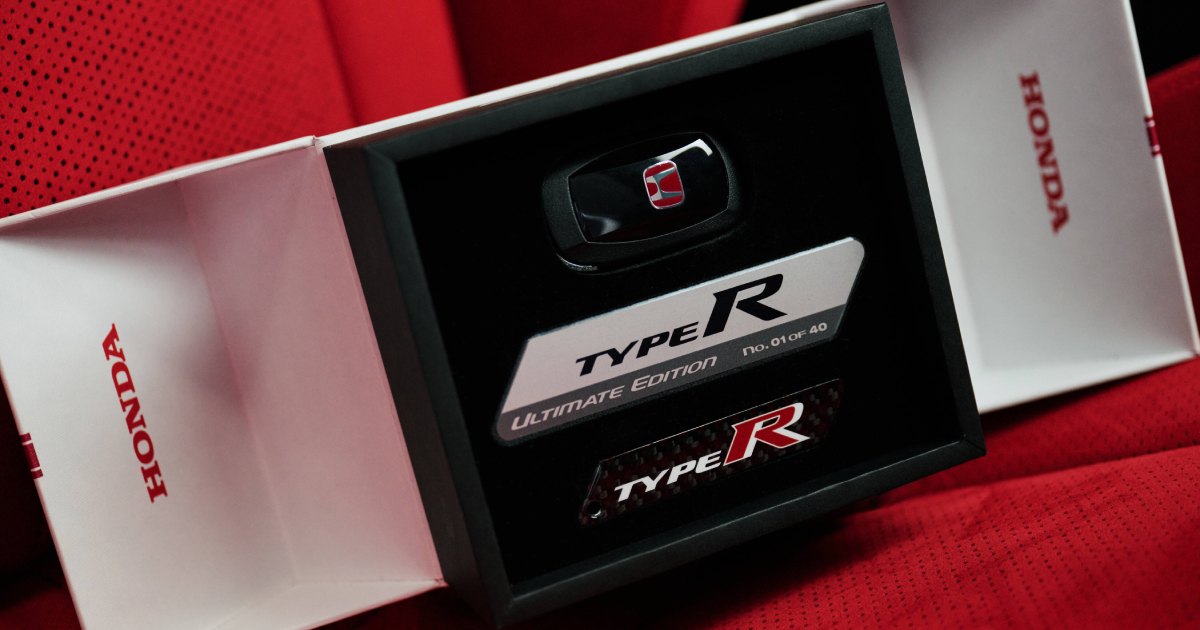 Type R Logo-Projektor an den Vordertüren des Honda Civic Type R Ultimate Edition Type R Logo-Projektor an den Vordertüren des Honda Civic Type R Ultimate Edition