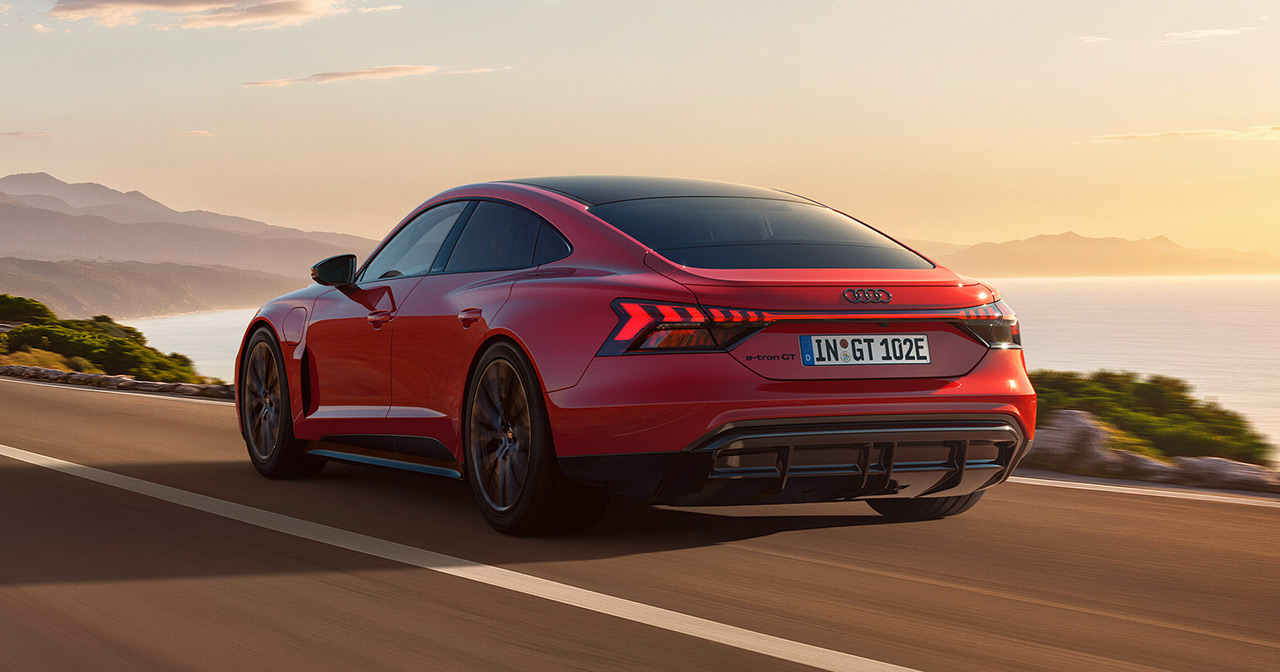 Anzeige des Audi e-tron GT quattro Anzeige des Audi e-tron GT quattro