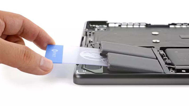 Innere Komponenten des MacBook Pro M5