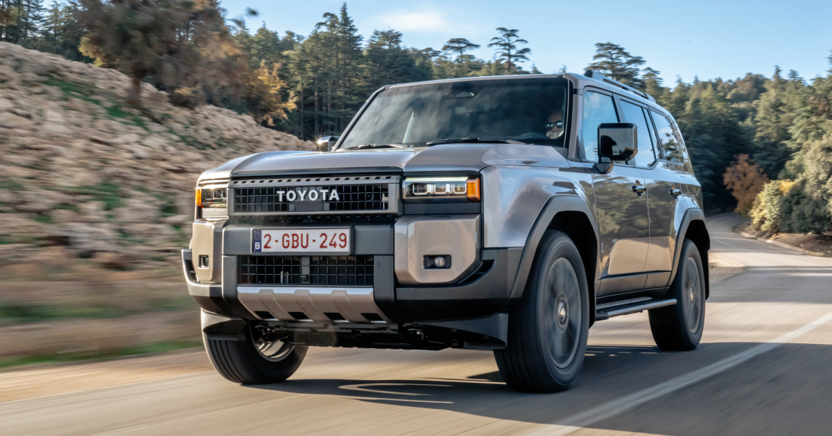Toyota Land Cruiser J250 vor der Kulisse der Natur Toyota Land Cruiser J250 vor der Kulisse der Natur