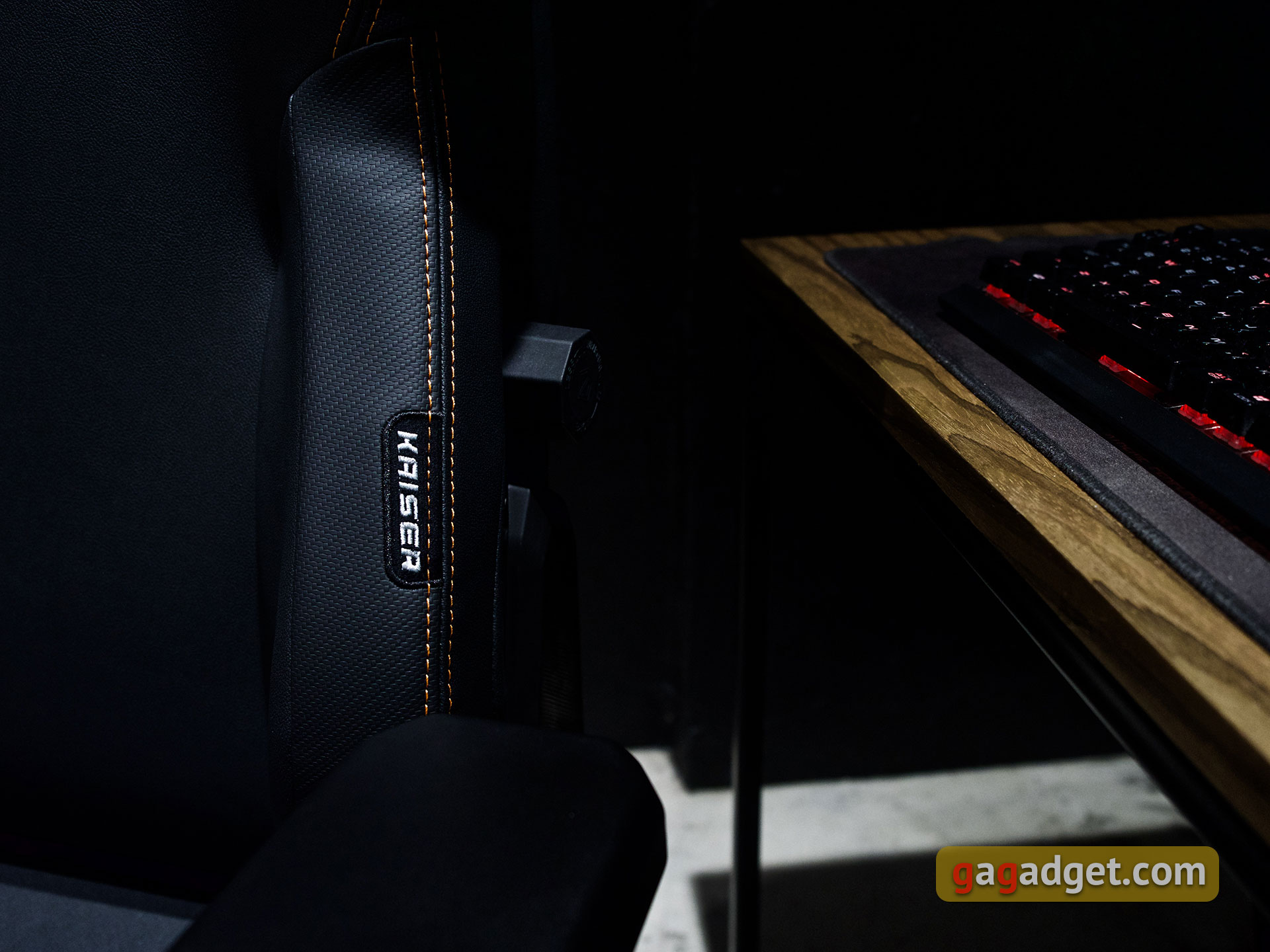 Thron zum Spielen: ein Test des Anda Seat Kaiser 3 XL-6 Thron zum Spielen: ein Test des Anda Seat Kaiser 3 XL-6