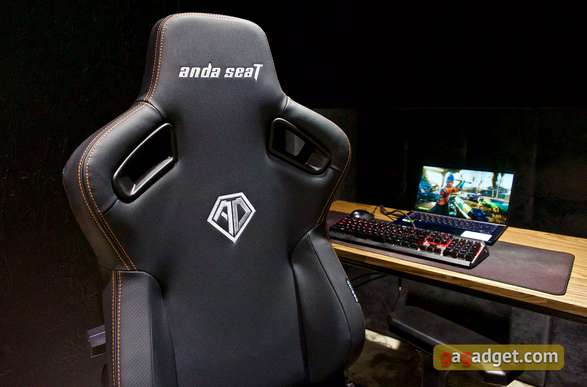 Thron zum Spielen: ein Test des Anda Seat Kaiser 3 XL-10 Thron zum Spielen: ein Test des Anda Seat Kaiser 3 XL-10