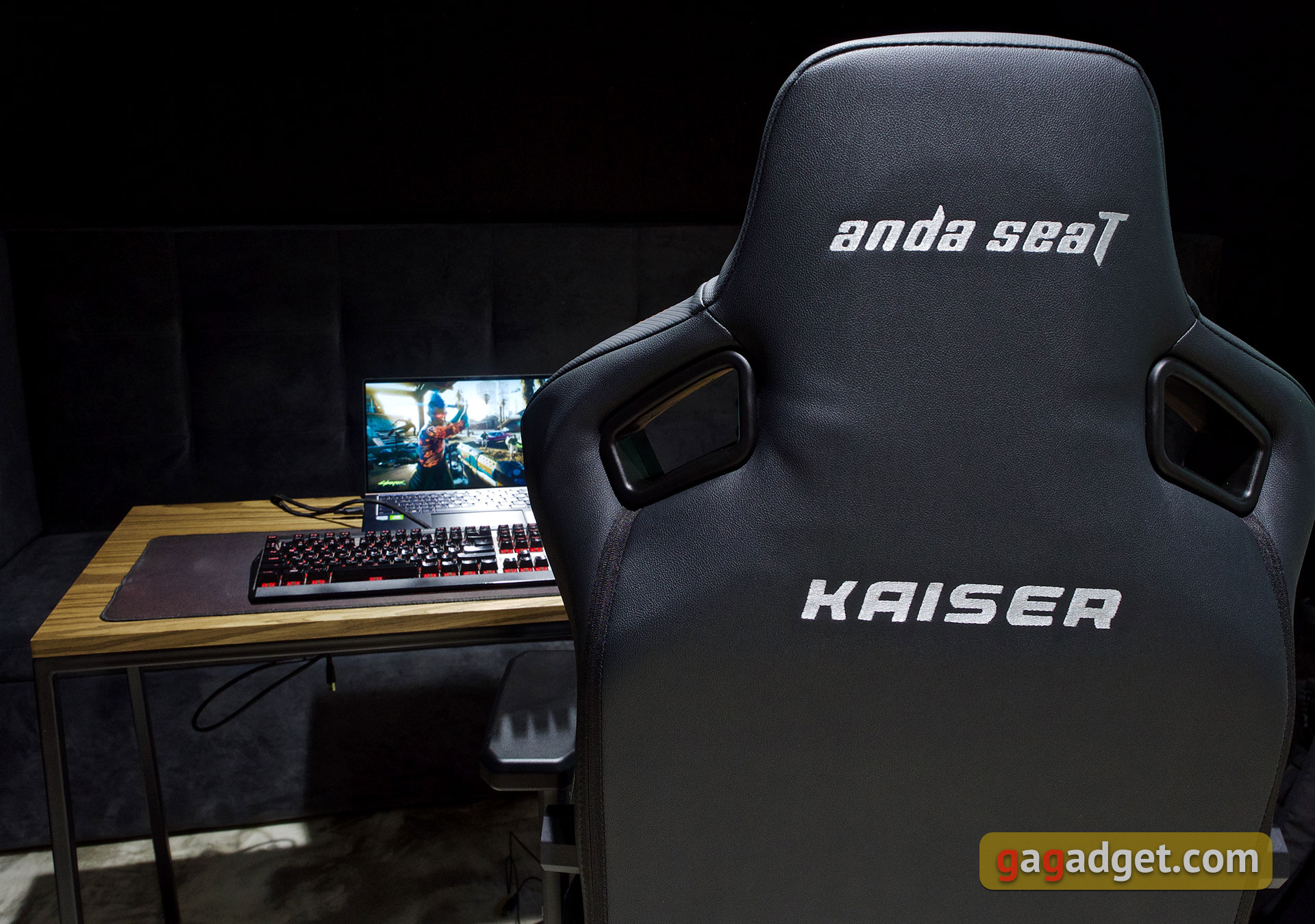 Thron zum Spielen: ein Test des Anda Seat Kaiser 3 XL-19 Thron zum Spielen: ein Test des Anda Seat Kaiser 3 XL-19