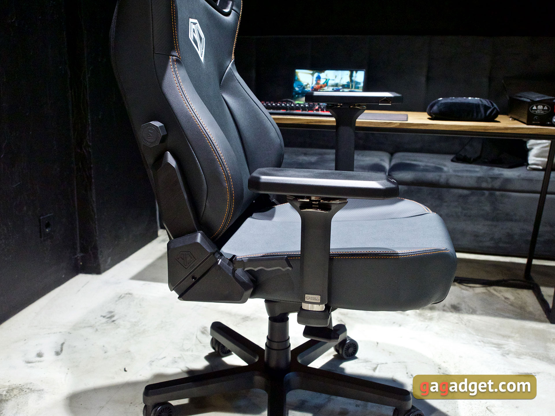 Thron zum Spielen: ein Test des Anda Seat Kaiser 3 XL-34 Thron zum Spielen: ein Test des Anda Seat Kaiser 3 XL-34