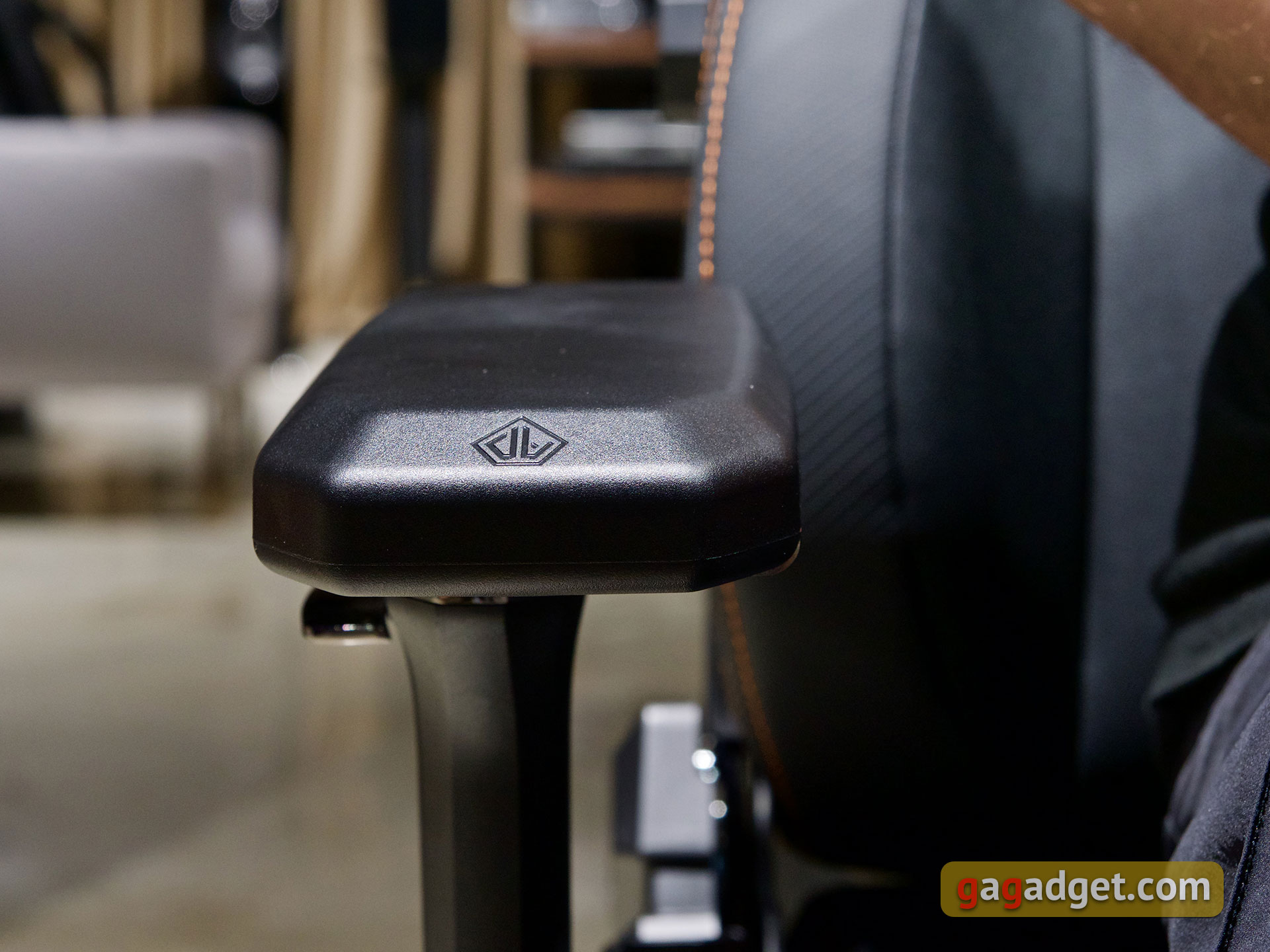 Thron zum Spielen: ein Test des Anda Seat Kaiser 3 XL-38 Thron zum Spielen: ein Test des Anda Seat Kaiser 3 XL-38