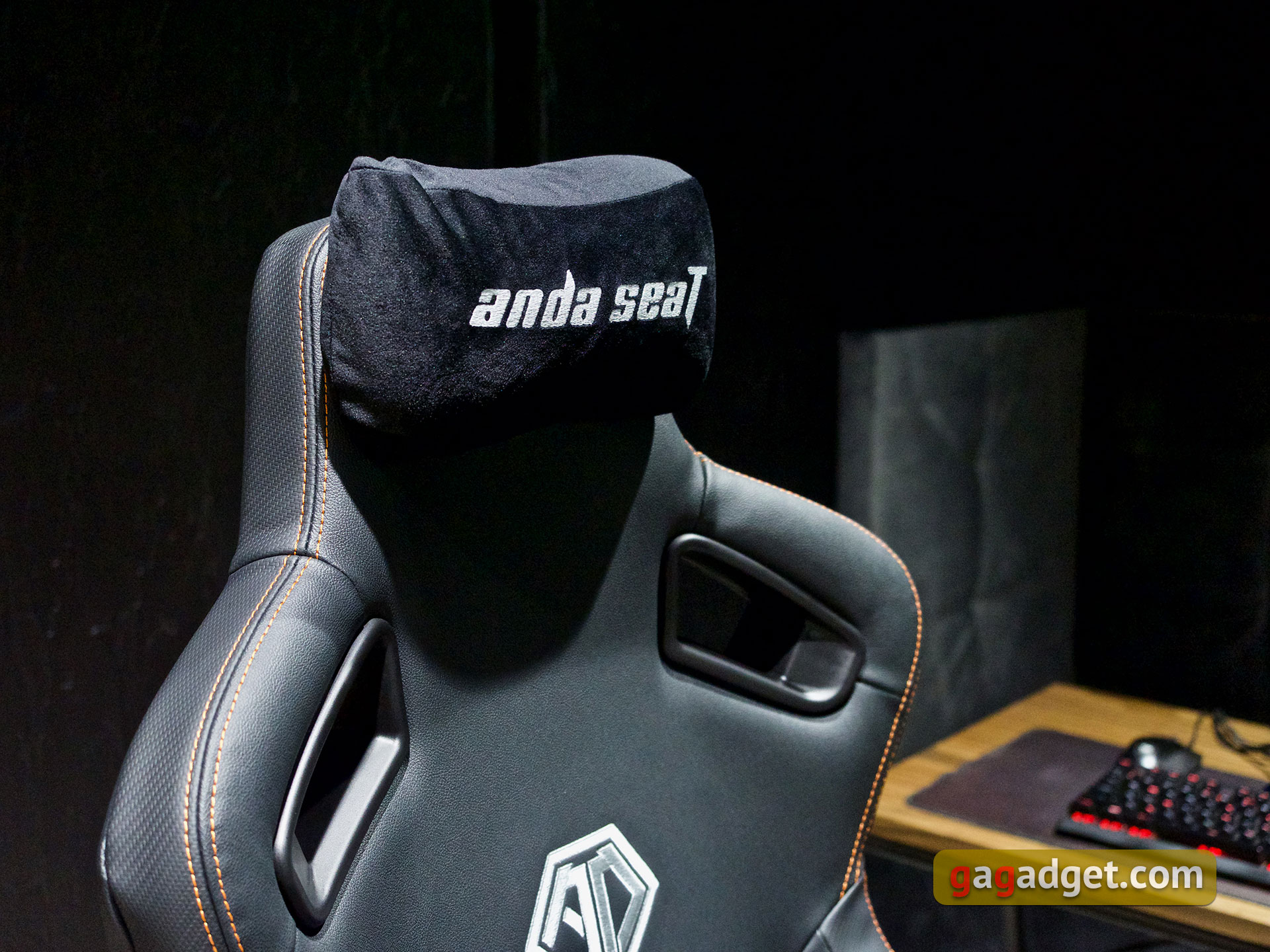 Thron zum Spielen: ein Test des Anda Seat Kaiser 3 XL-48 Thron zum Spielen: ein Test des Anda Seat Kaiser 3 XL-48