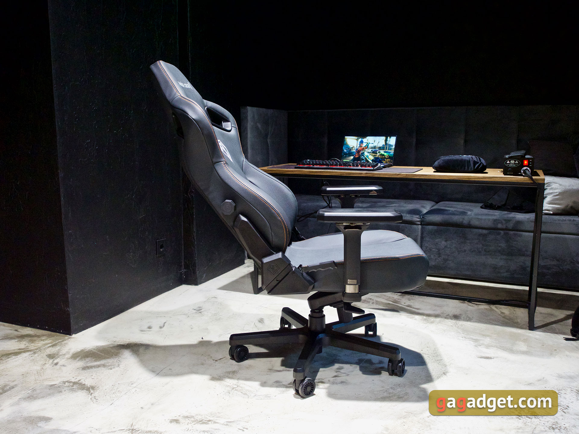 Thron zum Spielen: ein Test des Anda Seat Kaiser 3 XL-55 Thron zum Spielen: ein Test des Anda Seat Kaiser 3 XL-55