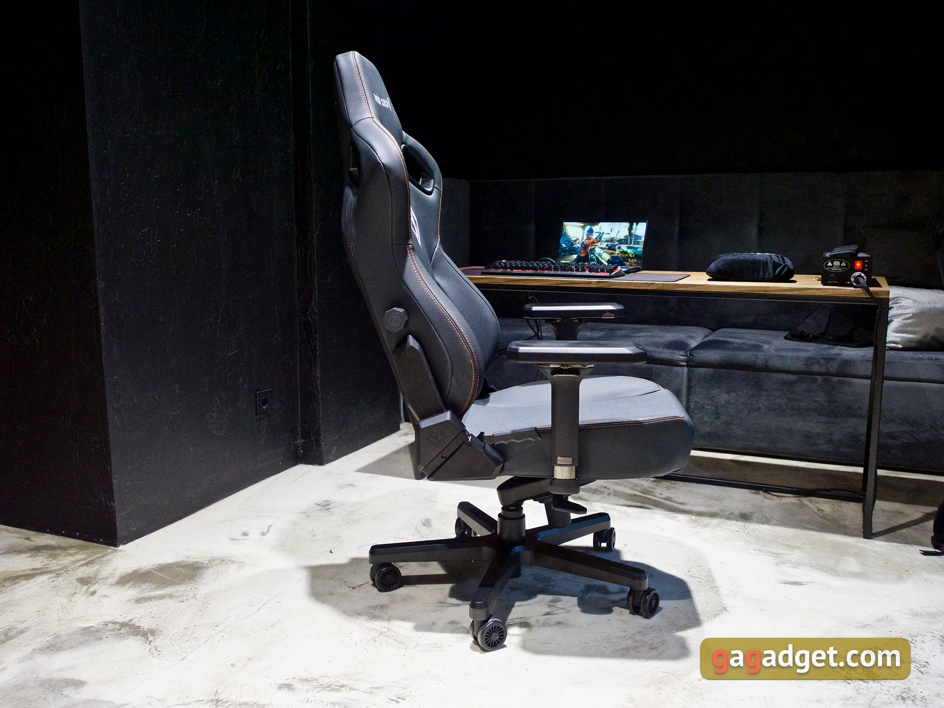Thron zum Spielen: ein Test des Anda Seat Kaiser 3 XL-56 Thron zum Spielen: ein Test des Anda Seat Kaiser 3 XL-56