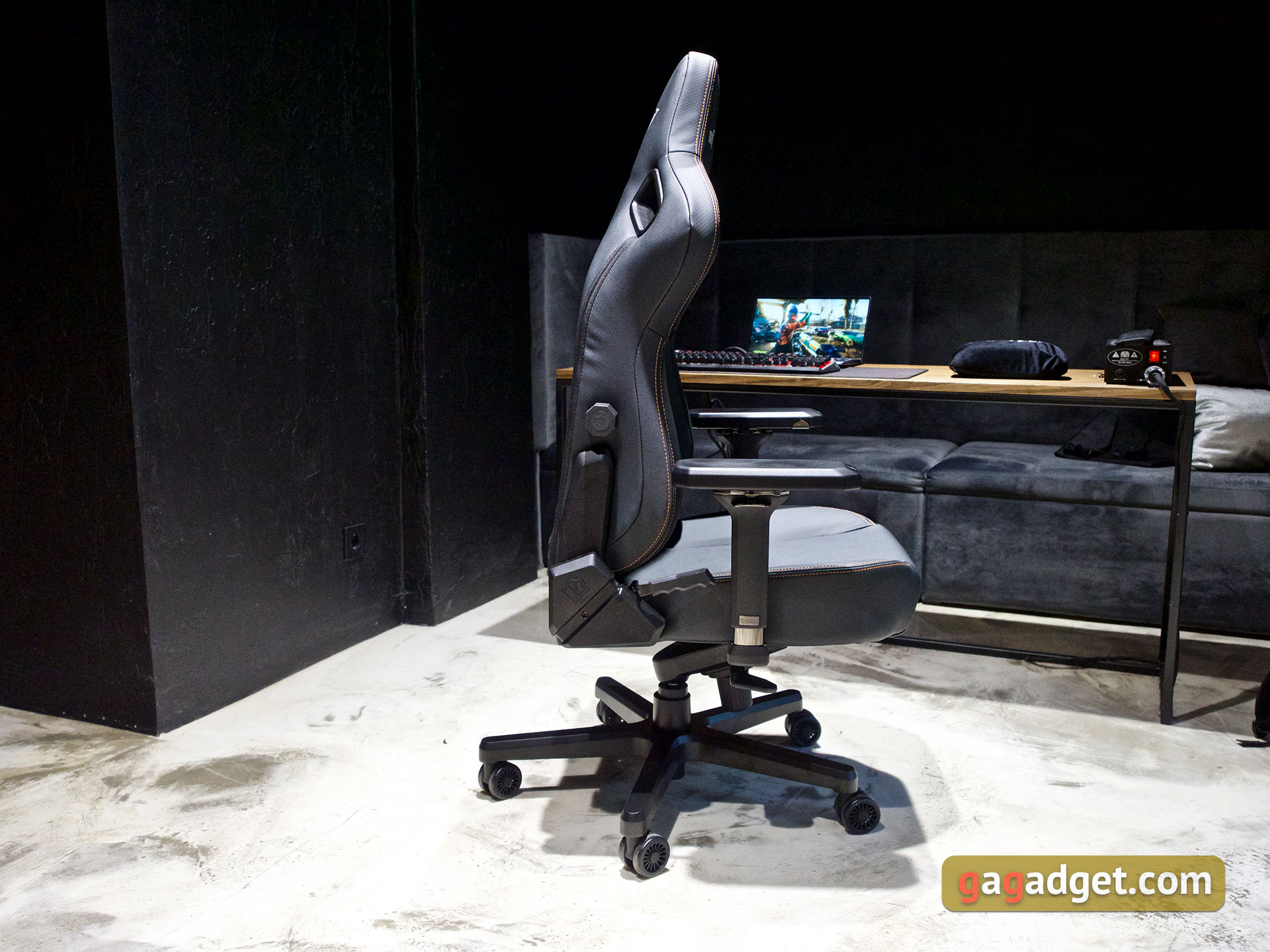 Thron zum Spielen: ein Test des Anda Seat Kaiser 3 XL-57 Thron zum Spielen: ein Test des Anda Seat Kaiser 3 XL-57