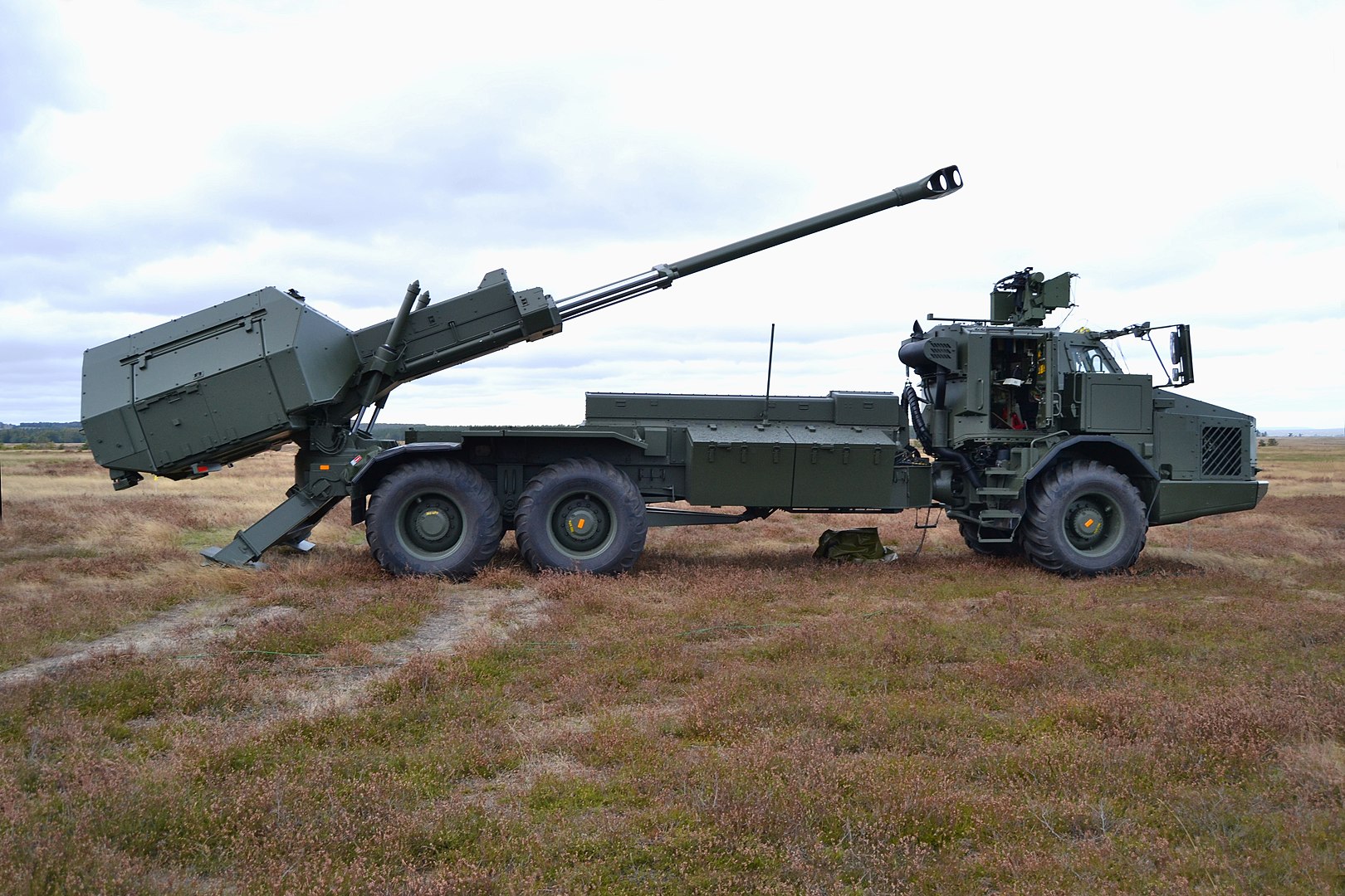 Schwedisches 155-mm-Artilleriesystem mit Eigenantrieb Archer