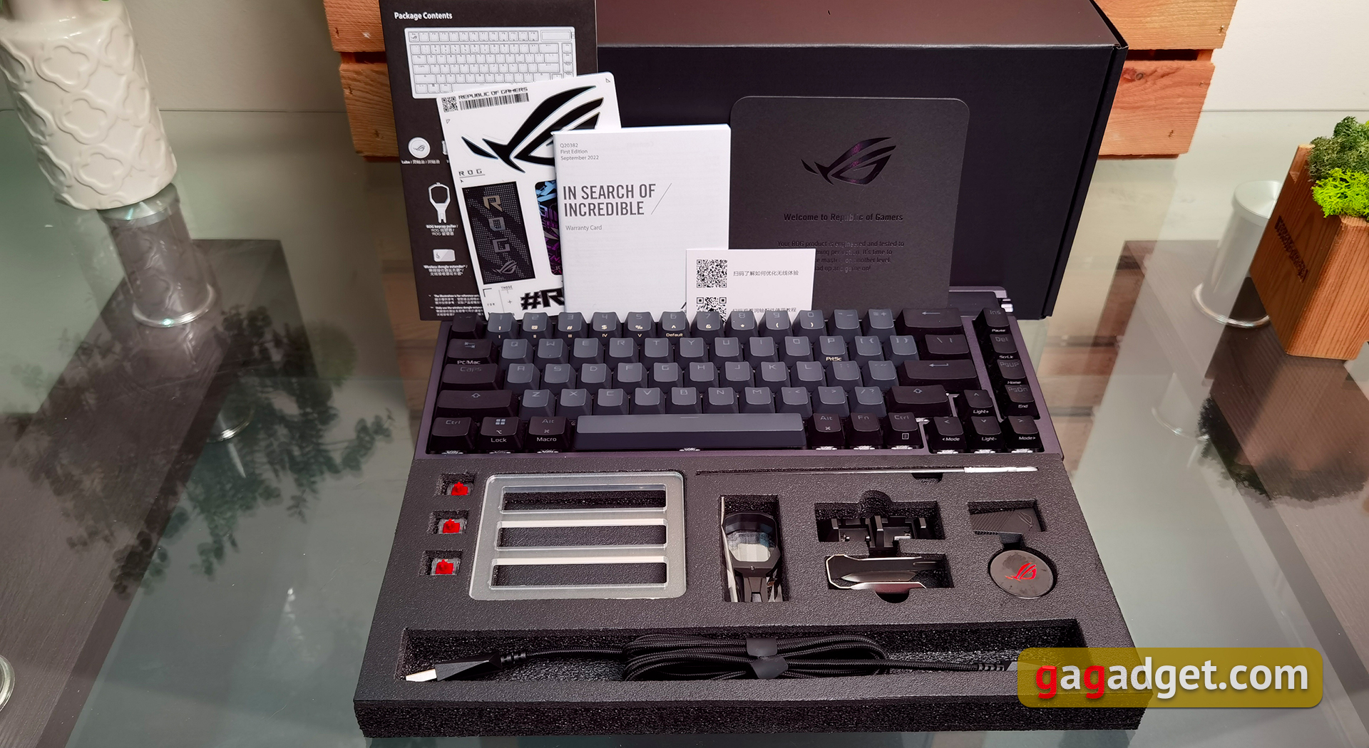 ASUS ROG Azoth im Test: eine kompromisslose mechanische Tastatur für Gamer, die man nicht erwarten würde-6 ASUS ROG Azoth im Test: eine kompromisslose mechanische Tastatur für Gamer, die man nicht erwarten würde-6