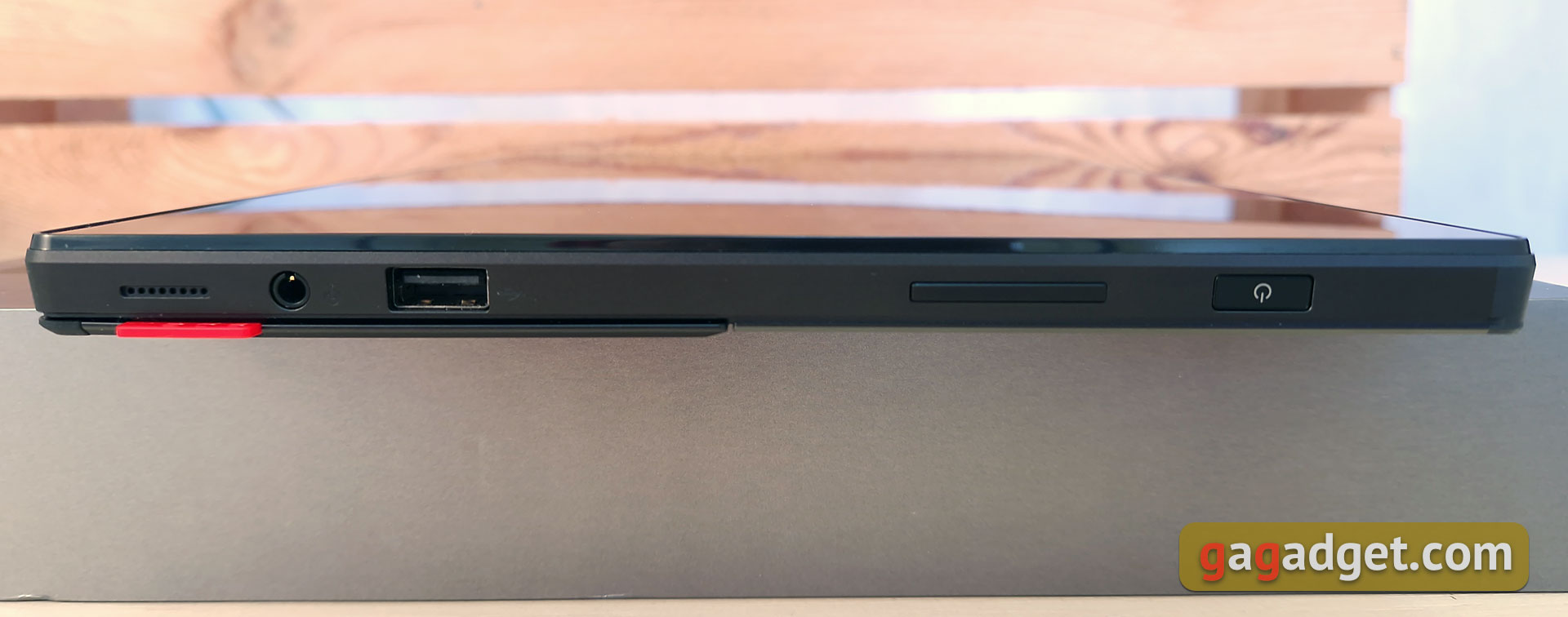 ASUS ROG Flow Z13 (2022) Test: Das leistungsstärkste Gaming-Tablet-16