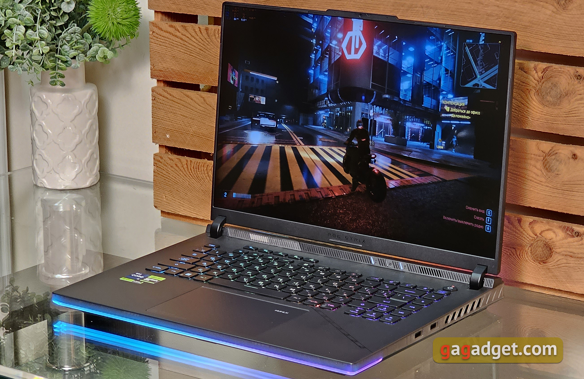 ASUS ROG Strix SCAR 16 (2023) Test: Totale Dominanz auf dem virtuellen Schlachtfeld-8