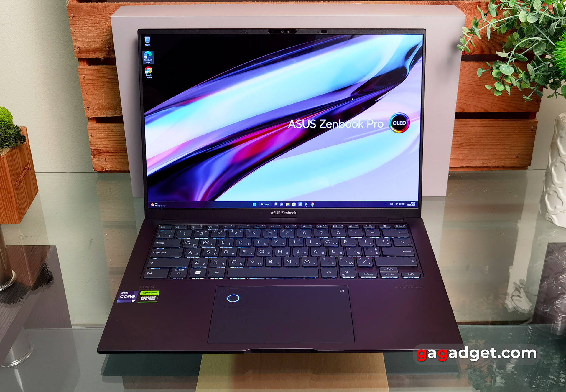 Design of the ASUS Zenbook Pro 14 OLED Exterior of ASUS Zenbook Pro 14 OLED