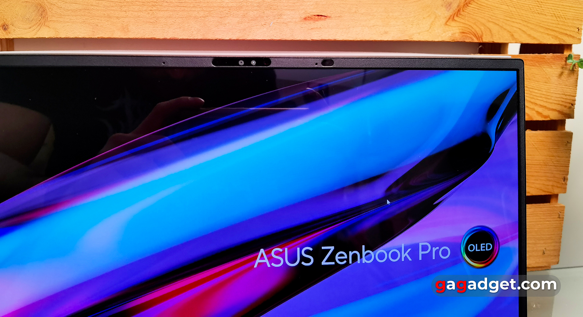 ASUS Zenbook Pro 14 OLED design Exterior of ASUS Zenbook Pro 14 OLED