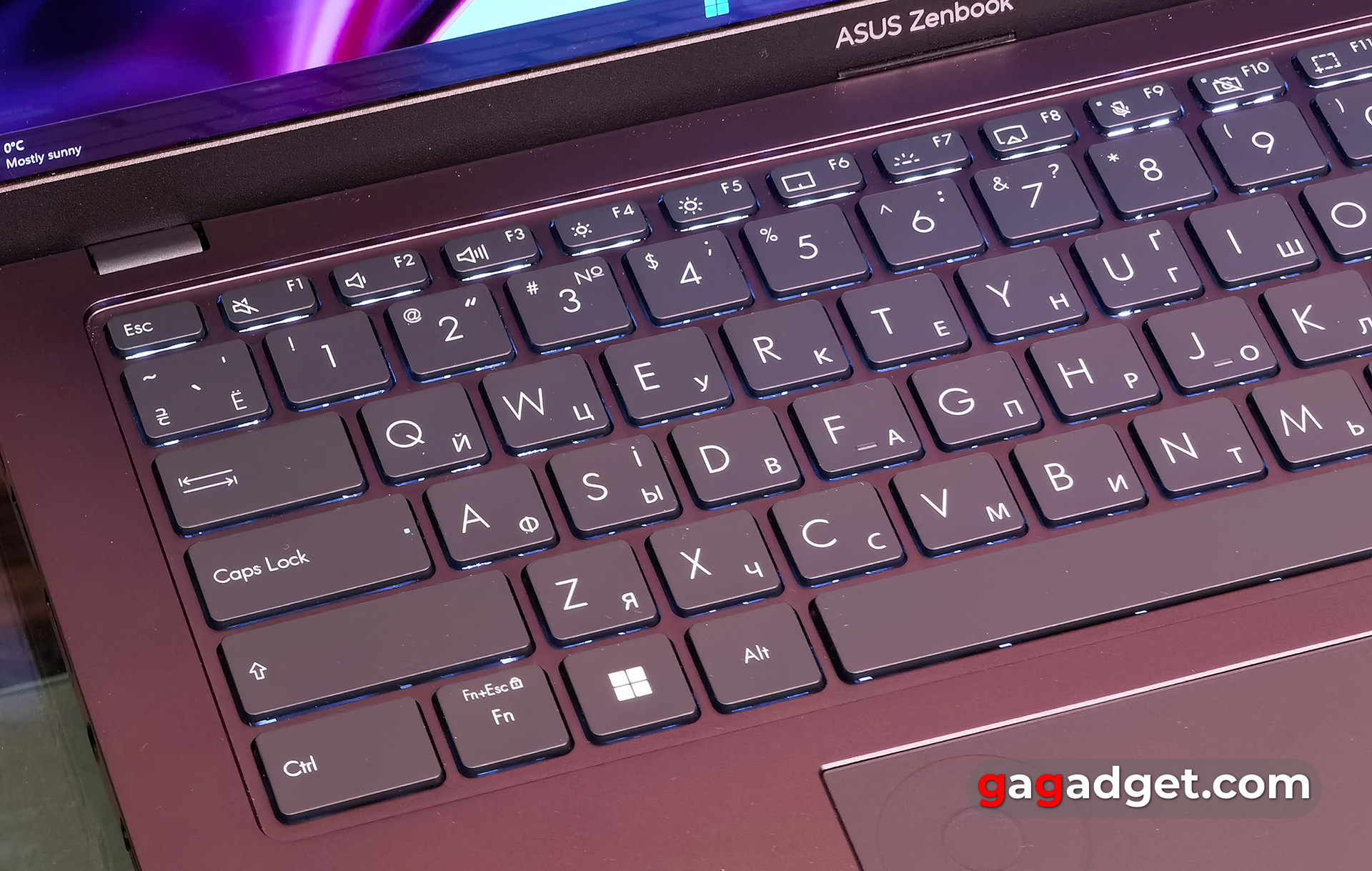 ASUS Zenbook Pro 14 OLED keyboard ASUS Zenbook Pro 14 OLED keyboard