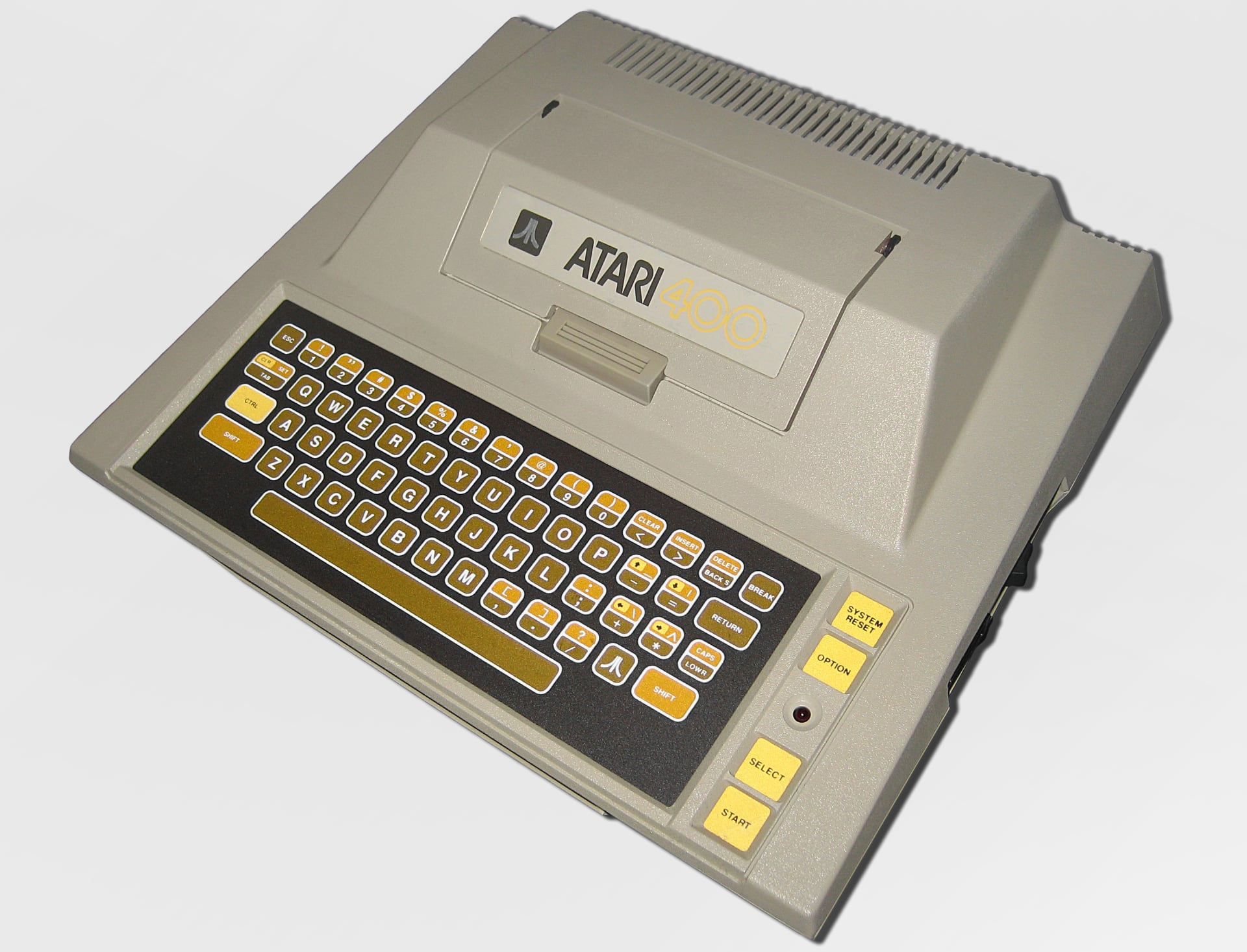 Atari 400 - der erste Computer des 14-jährigen Gary McKinnon Atari 400 - der erste Computer des 14-jährigen Gary McKinnon