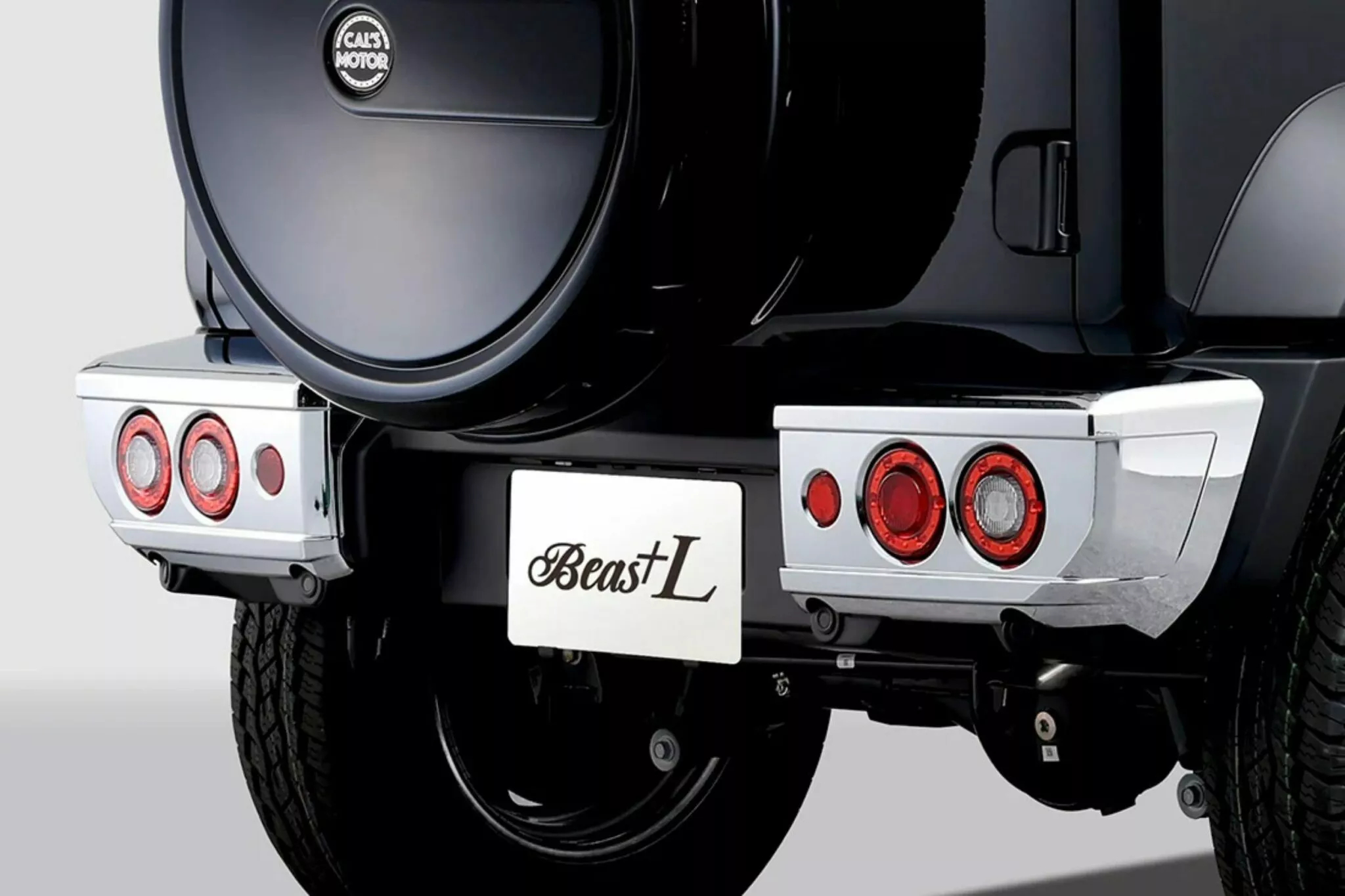 Beas+ L Karosseriestil für Suzuki Jimny seitliche Actionaufnahme