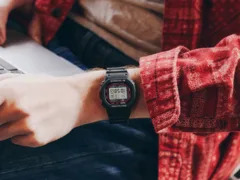 Casio G-Shock DW5000R Uhr in schwarzer Farbe