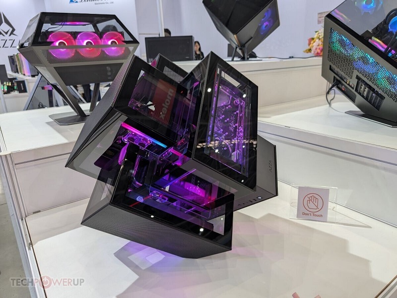 Cube Case Innenraum von Azza Cube Case Innenraum von Azza