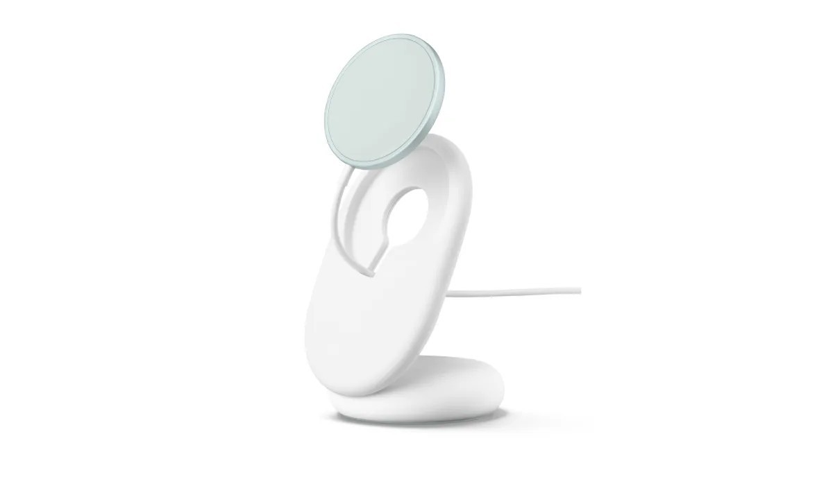 Pixelsnap Qi2 charging