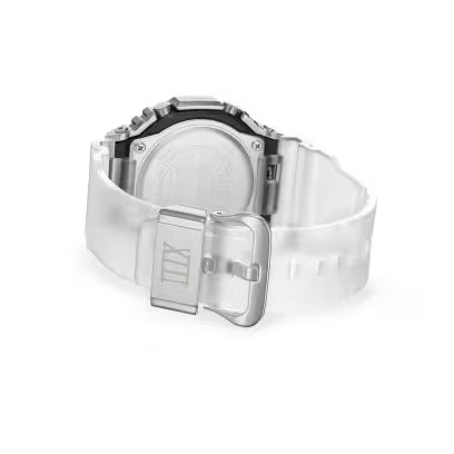 Rückseite des G-Shock GM-2100TTTR-8A Rückseite des G-Shock GM-2100TTTR-8A