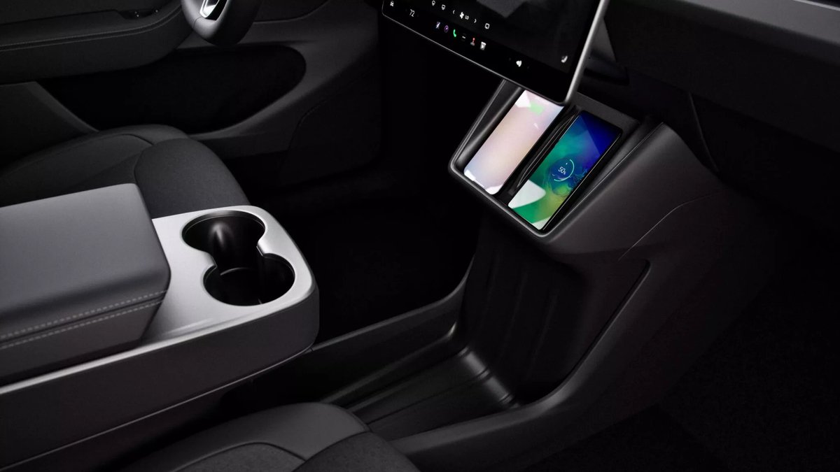 Bedienelemente des Tesla Model Y Standard Bedienelemente des Tesla Model Y Standard