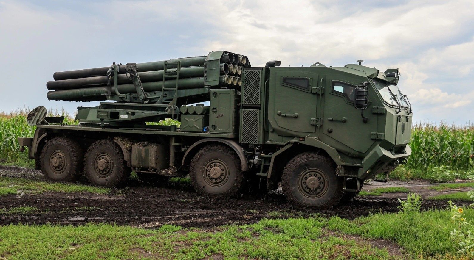 Der Generalstab zeigte ein Video von gemeinsamen Raketenstarts der ukrainischen Mehrfachraketen Uragan und Bureviy Der Generalstab zeigte ein Video von gemeinsamen Raketenstarts der ukrainischen Mehrfachraketen Uragan und Bureviy