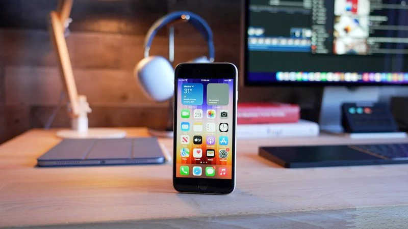 iPhone SE 3. Abbildung:MacRumors iPhone SE 3, Modell mit A15 Bionic Chip und 5G Unterstützung