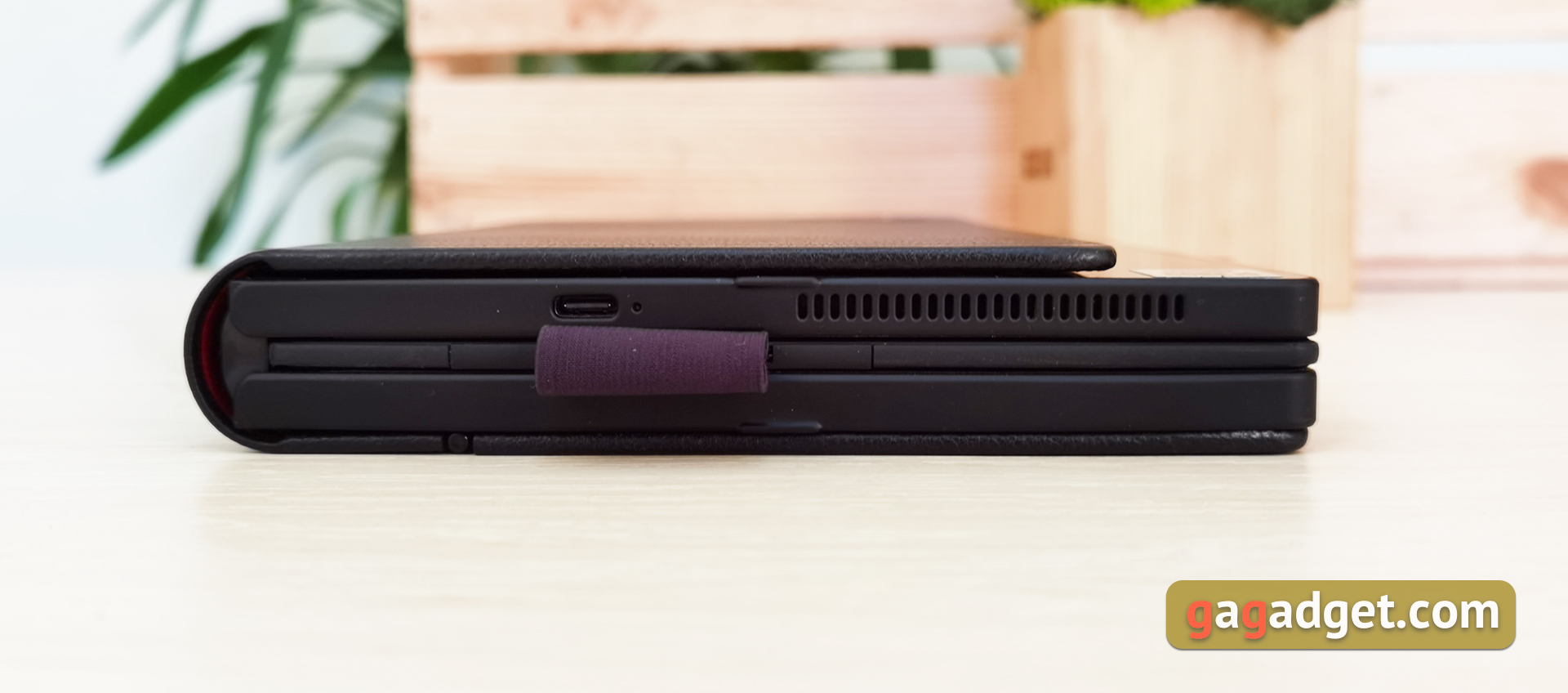 Lenovo ThinkPad X1 Fold Testbericht: Der weltweit erste tragbare PC mit faltbarem Display-16