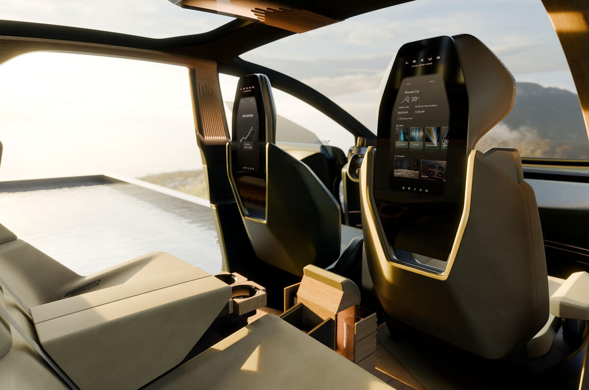 Heckinnenraum des Lexus LS Coupé Heckinnenraum des Lexus LS Coupé