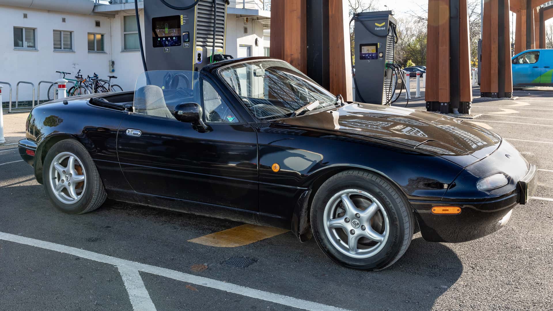 Elektrifizierter Mazda MX-5 NA - Ansicht 1