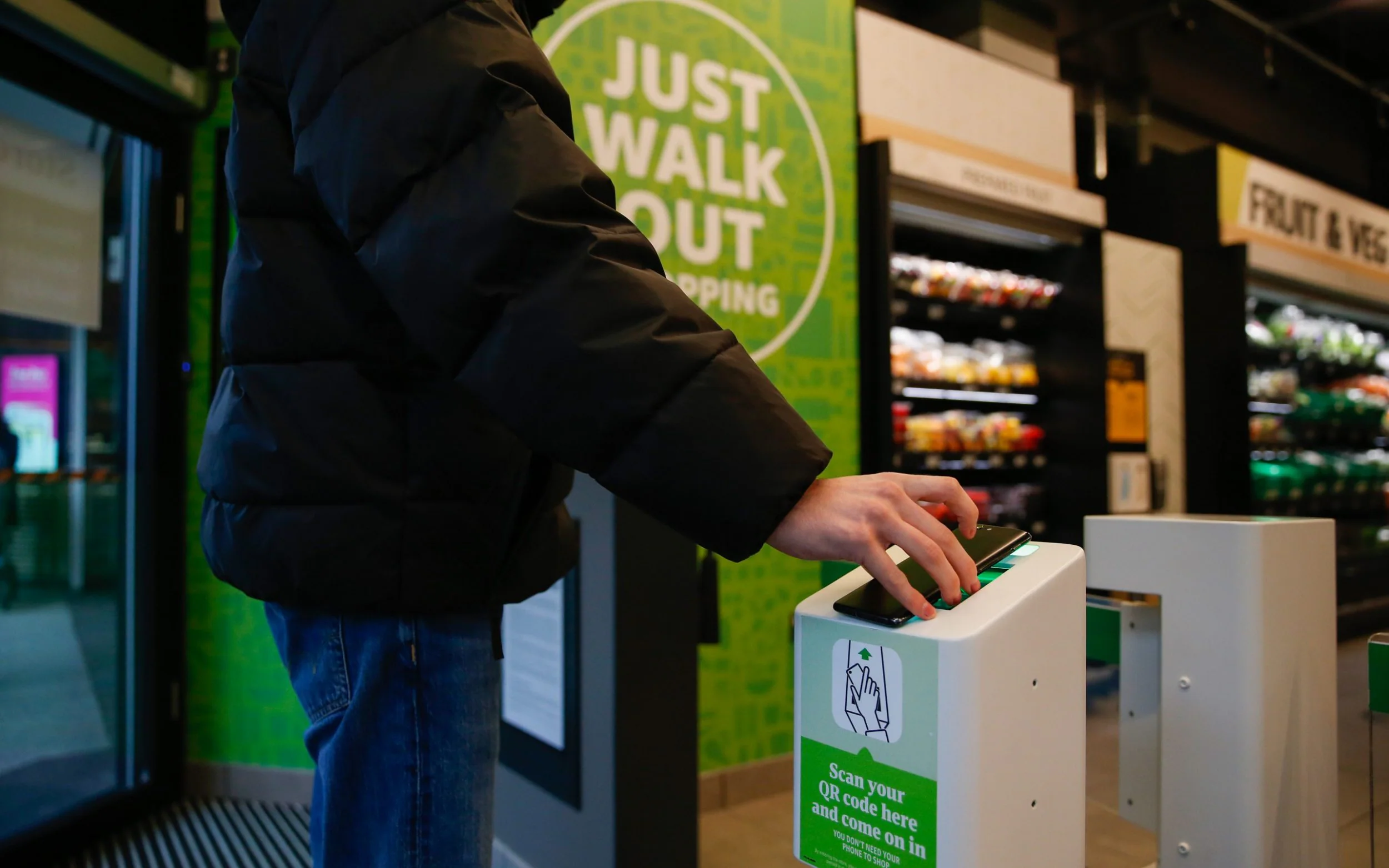 Amazon gibt die Just Walk Out-Technologie in seinen Lebensmittelläden auf