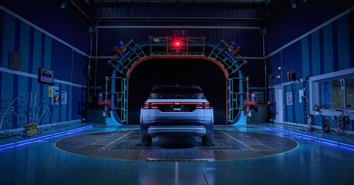 Der neue Jeep Compass im Windkanal. Der neue Jeep Compass im Windkanal.