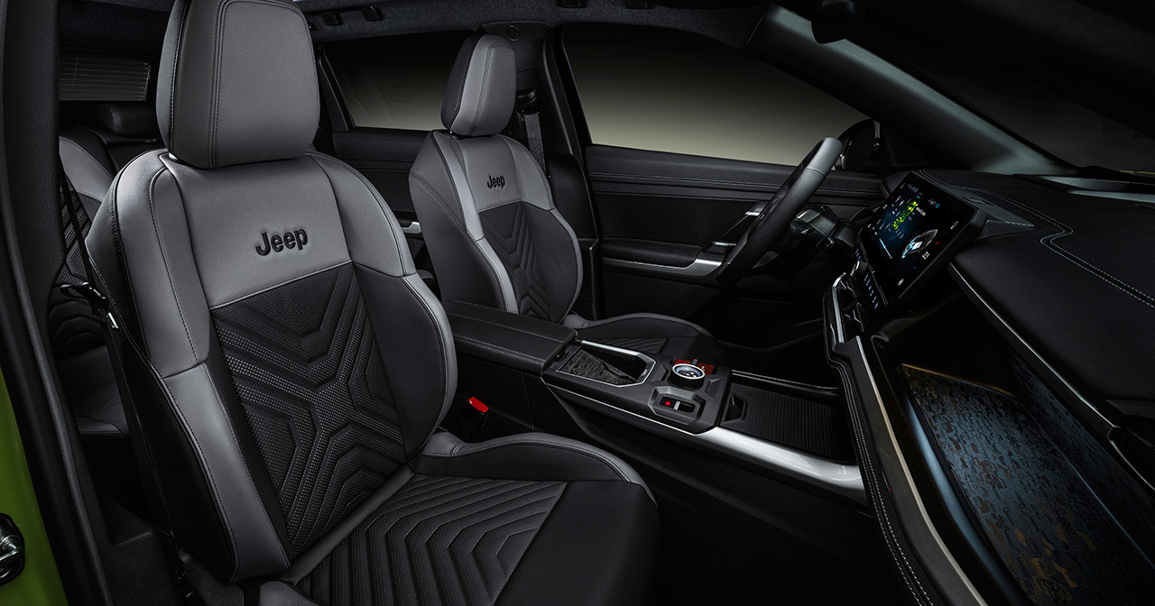 Jeep Compass First Edition im Naturzustand Jeep Compass First Edition im Naturzustand