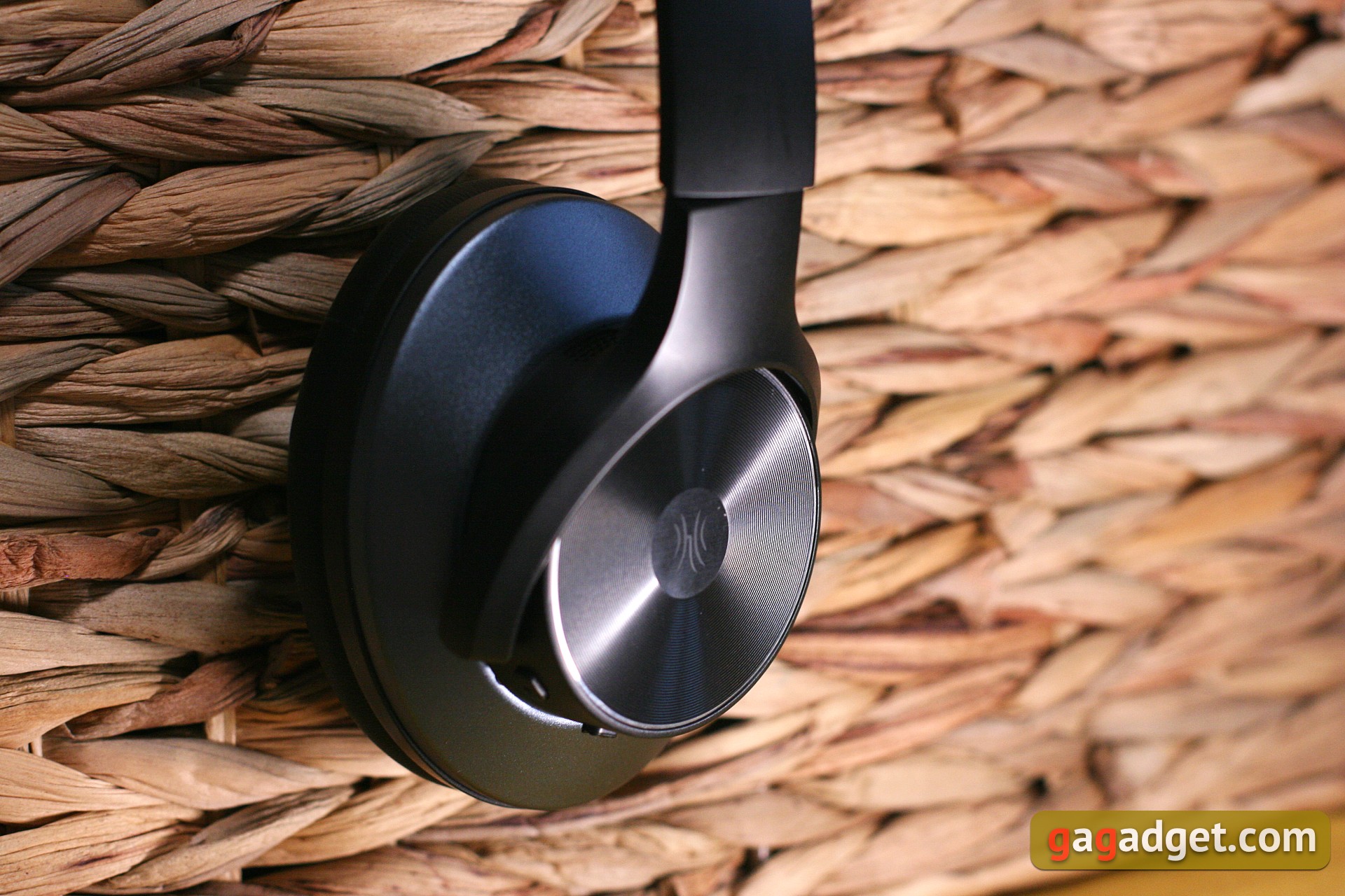 Der Meister des transparenten Klangs: der OneOdio A10 Hybrid Noise Cancelling Closed-Ear Headphones-12