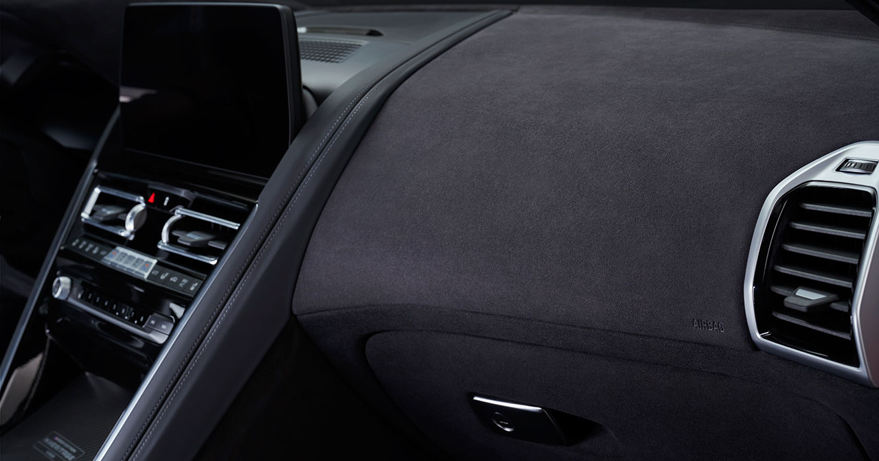 BMW M850i Edition M Heritage mit personalisierter Ausstattung
