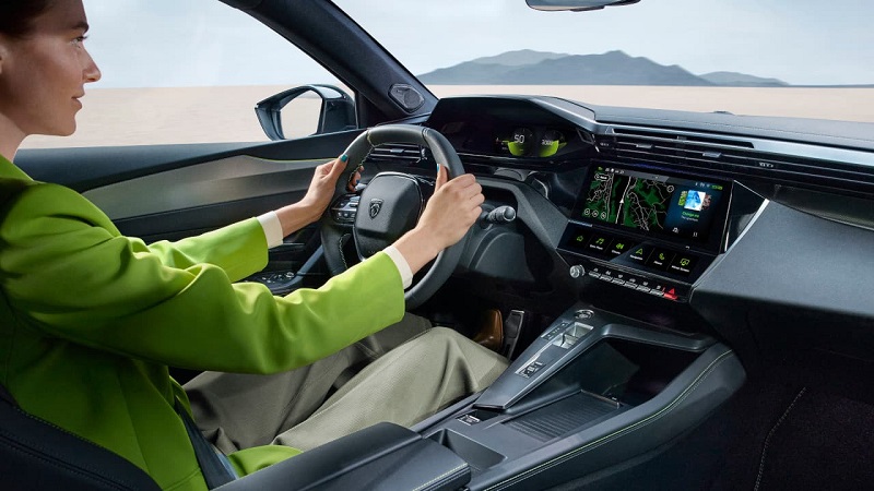 Peugeot arbeitet an Hypersquare, einem Autolenkrad der nächsten Generation mit Touchpads und zusätzlichen Funktionen-2 Peugeot arbeitet an Hypersquare, einem Autolenkrad der nächsten Generation mit Touchpads und zusätzlichen Funktionen-2