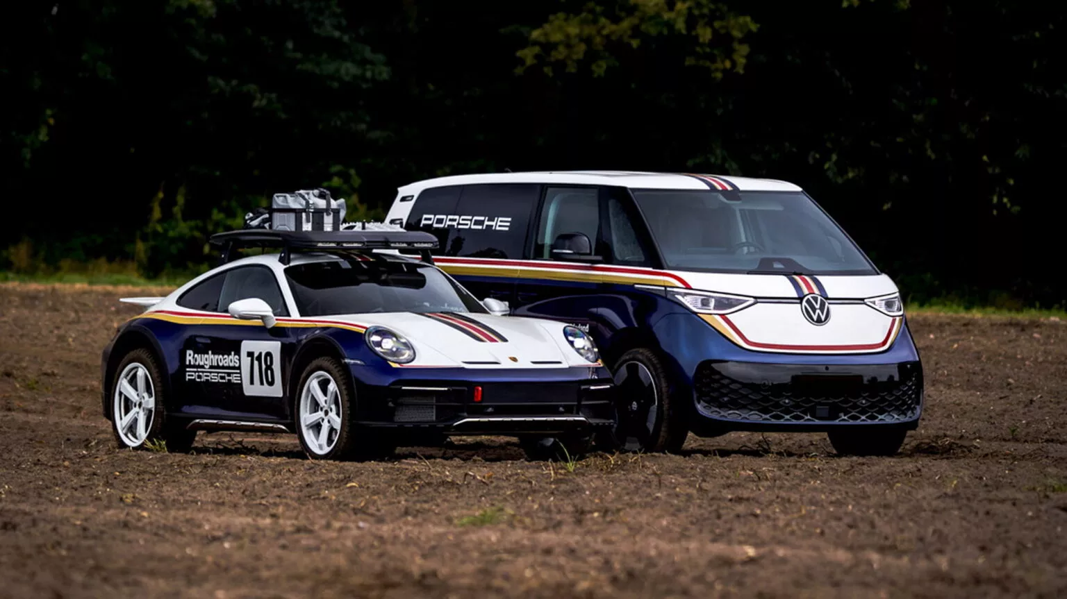 Porsche 911 Dakar mit VW ID Transporter. Buzz Porsche 911 Dakar mit VW ID Transporter. Buzz
