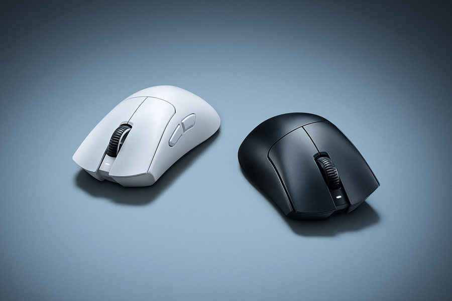 Razer DeathAdder V4 Pro schwarze und weiße Variante