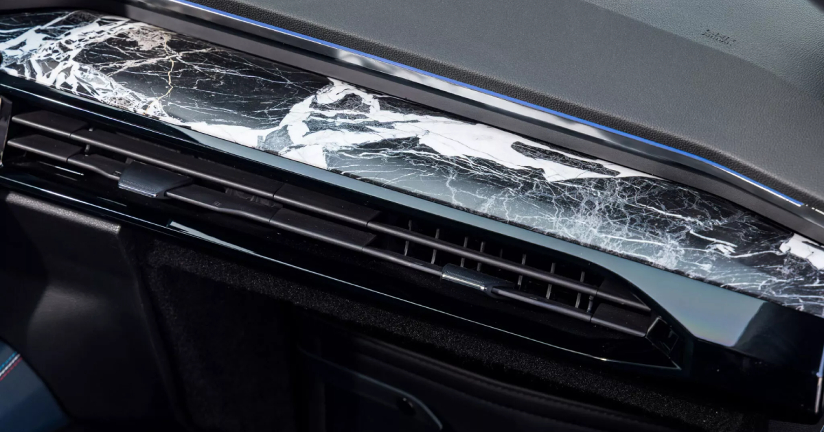 Renault Rafale Limousine mit hohem Komfortniveau Renault Rafale Limousine mit hohem Komfortniveau
