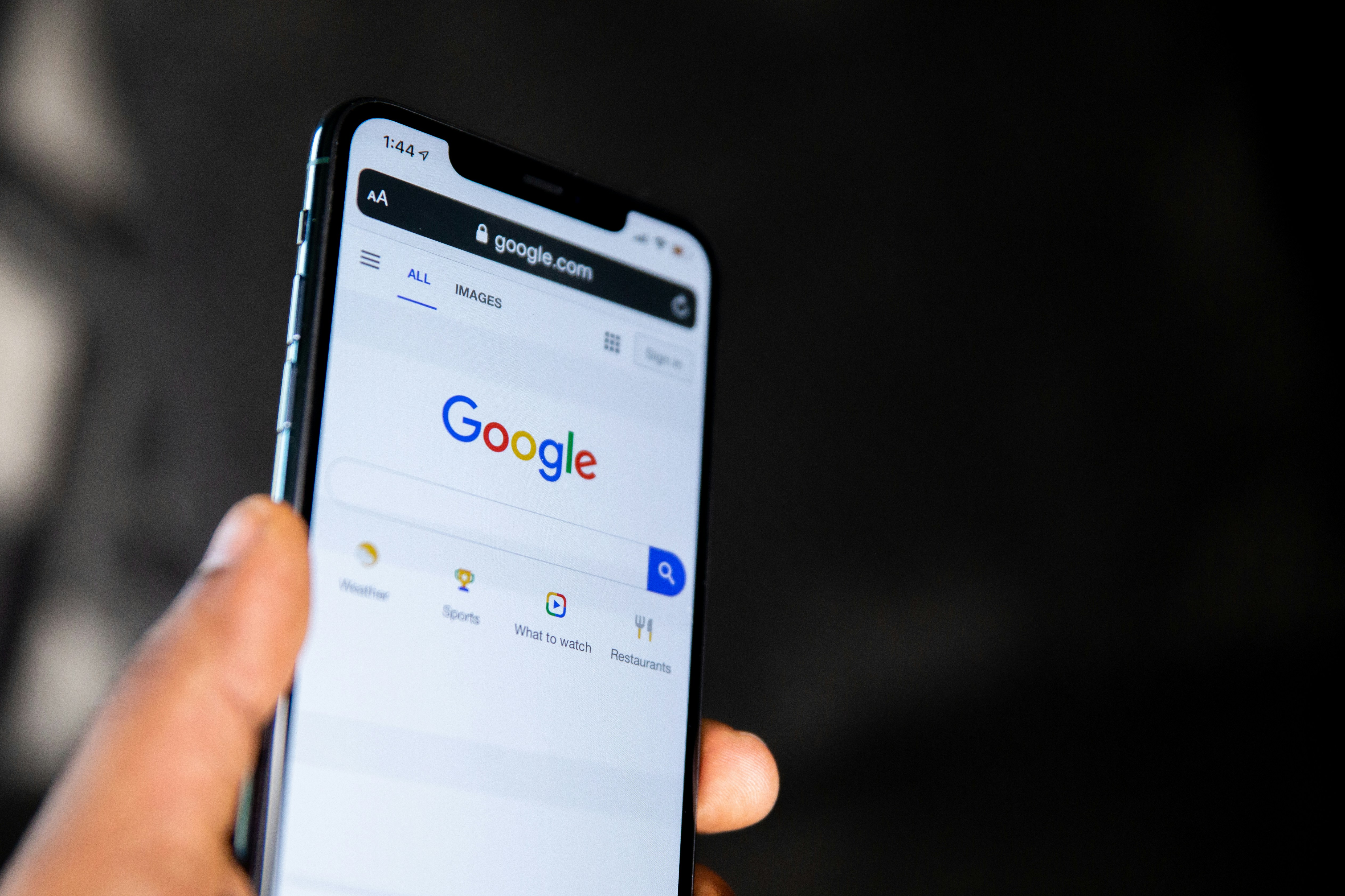 Google zahlt Verlegern Tausende von Dollar für die Nutzung seiner KI zum Schreiben von Artikeln - Medienunternehmen