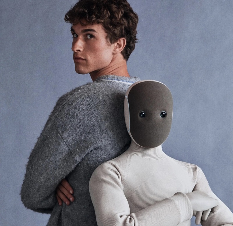 NEO Home Robot in voller Höhe NEO Home Robot in voller Höhe